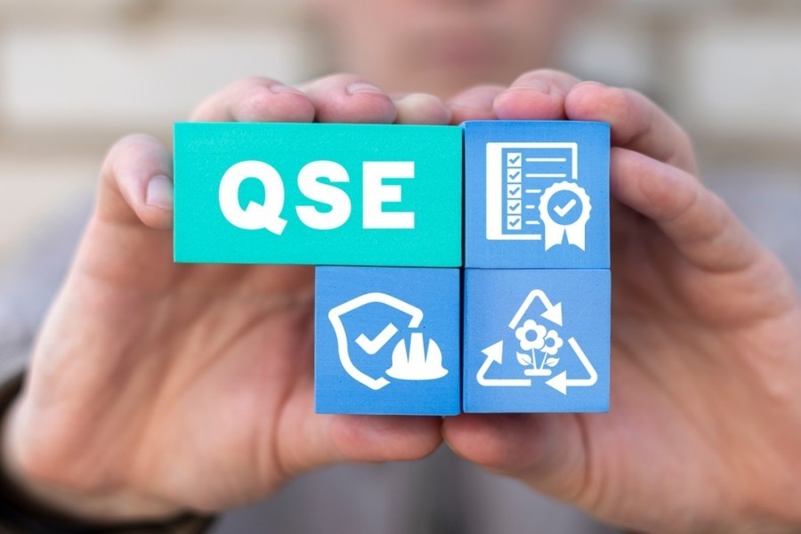 Quelles sont les normes et les réglementations liées au QSE ?